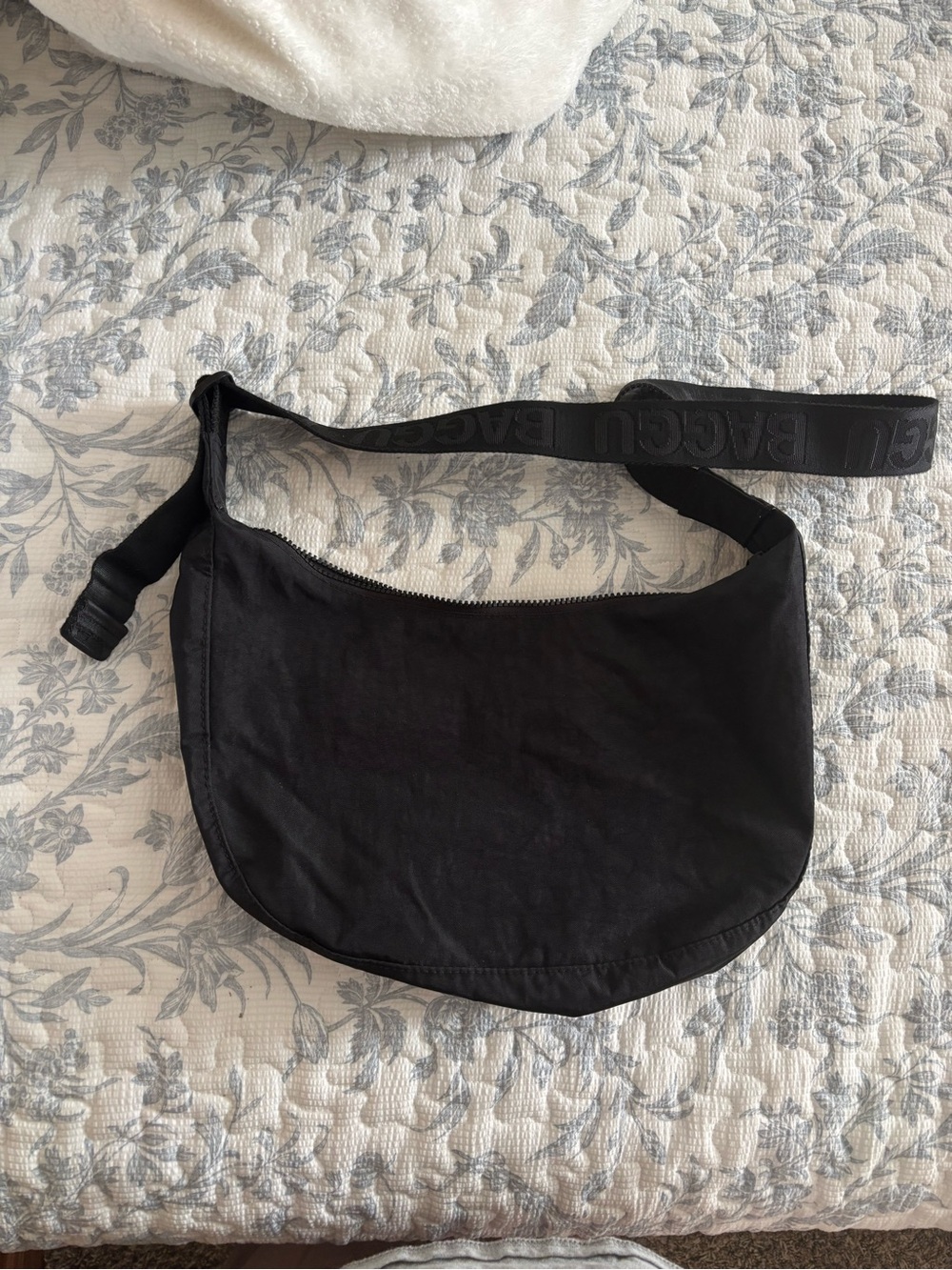 Baggu medium crescent